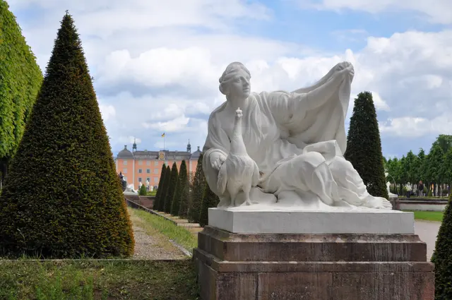 Schlosspark Schwetzingen Statue Juno