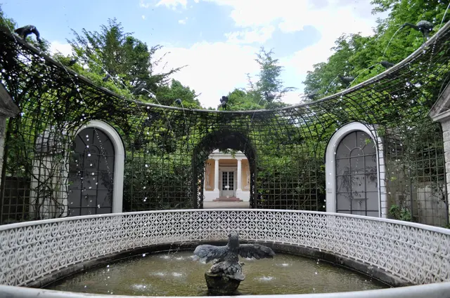 Schlosspark Schwetzingen, Bassin der wasserspeienden Vögel
