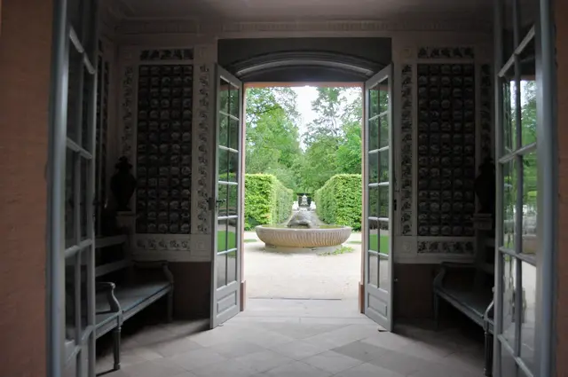 Schwetzinger Schlossgarten, Porzellanhäuschen