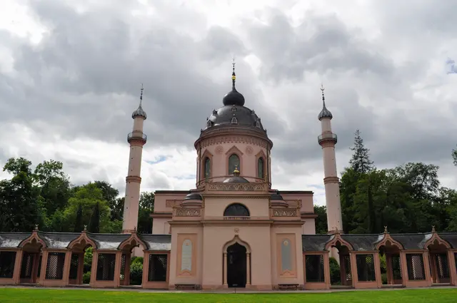 Moschee von der Gartenseite aus gesehen. | Foto: Daniela Somers