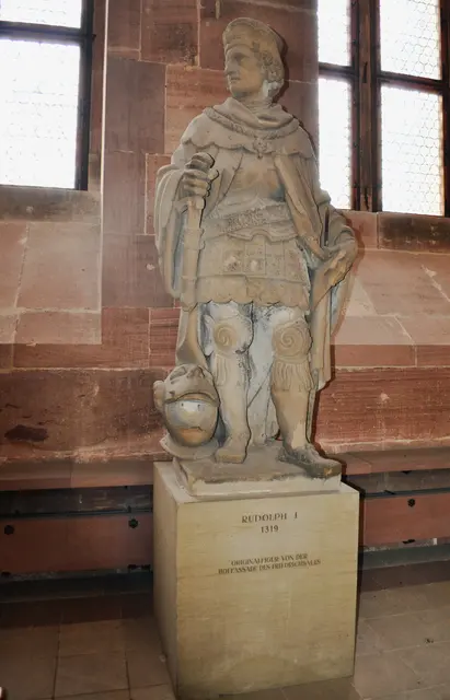 Rudolph I. auch ein Original von der Fassade des Friedrichsbaus. | Foto: Daniela Somers