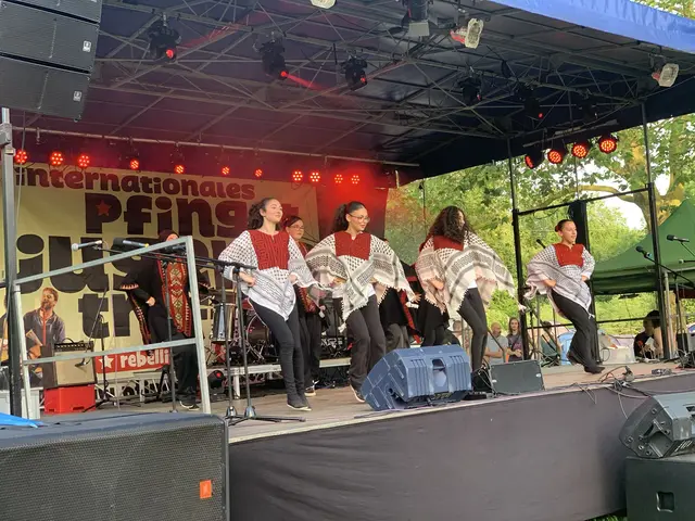 Die Internationalen Pfingstjugendtreffen sind ein selbst organisiertes, überparteiliches Festival, das alle 2 Jahre stattfindet. An 3 Tagen gab es ein vielfältiges Programm mit Musik, Sport, Workshops und Kinderprogramm. | Foto: MLPD