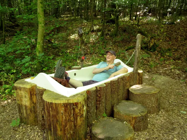 Waldbaden soll angeblich sehr gesund sein | Foto: WandernGabyErich