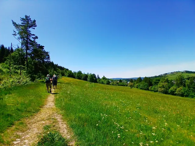 Wandern immer mit weiten Ausblicken  - so herrlich.   | Foto: sigischlottke