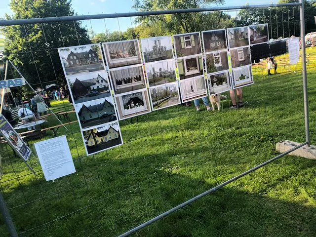 Die Geschichte des Bergbaus und die Bergarbeiter-Kultur gehören bei einem Besuch in Gelsenkirchen dazu: Im Café „Hugo Hauer“ fand ein Teil der Workshops statt.  | Foto: MLPD