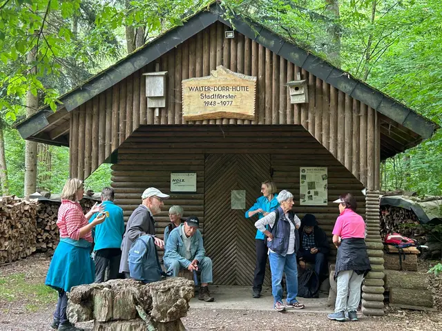 Kurze Pause an der Dürrhütte | Foto: Marion Hendel