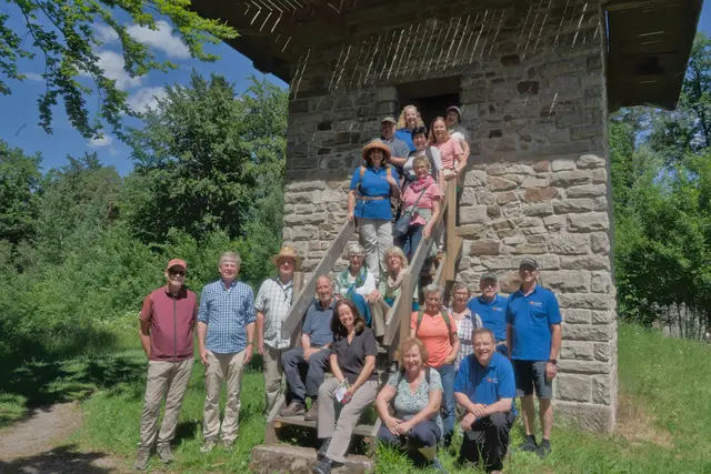 Wandergruppe SAV OG Öhringen am Römerturm Grab | Foto: Foto: Privat