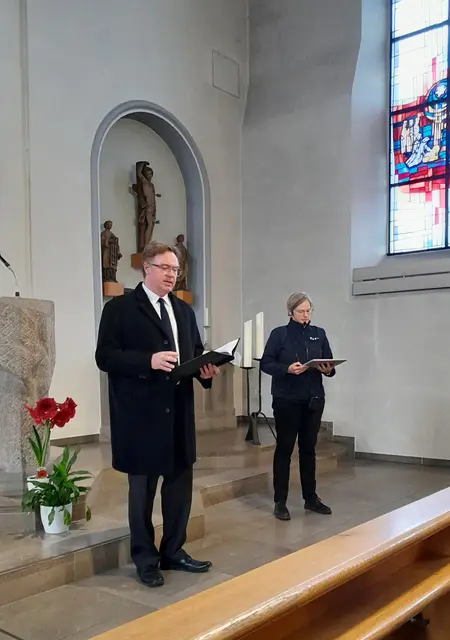 Am 1. November 1844 war Ignaz Pfau an der Einweihung der Kirche zugegen und konnte genau berichten, was im Grundstein niedergelegt wurde. Unter anderem Wein aus dem Jahrgang 1834, Getreide und Gold- und Silbermünzen | Foto: WandernGabyErich
