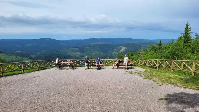 Vom Platz vor dem Turm,  sind die Ausblicke auch genial.   | Foto: Petra Schüssler 