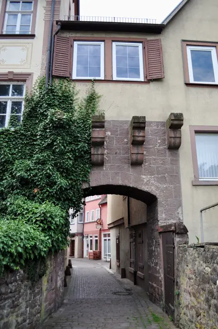 Stadttor, sogenanntes Grünauer- später Zolltor. Erbaut zwischen zwischen 1200 und 1400. | Foto: Daniela Somers