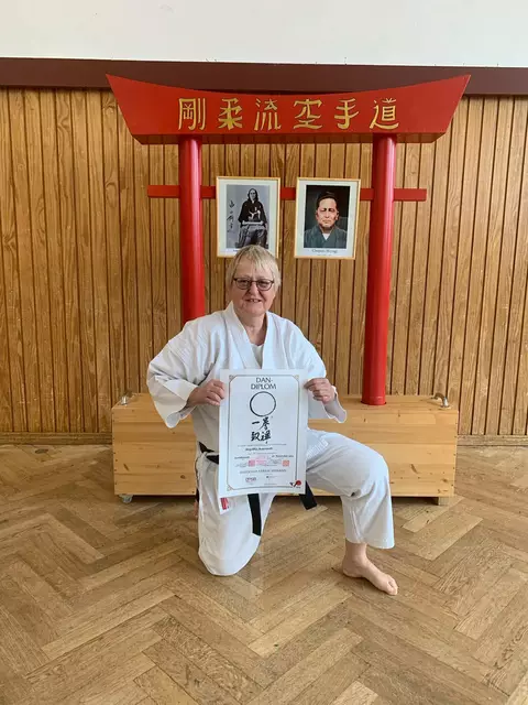 Karate Dan-Prüfung zum 5. Dan  | Foto: Angelika Autenrieth