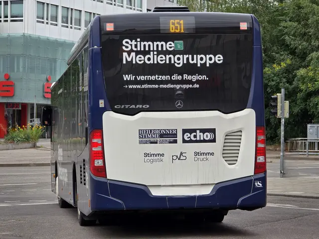 Auf öffentlichen Verkehrsmitteln  | Foto: Heidrun Rosenberger 