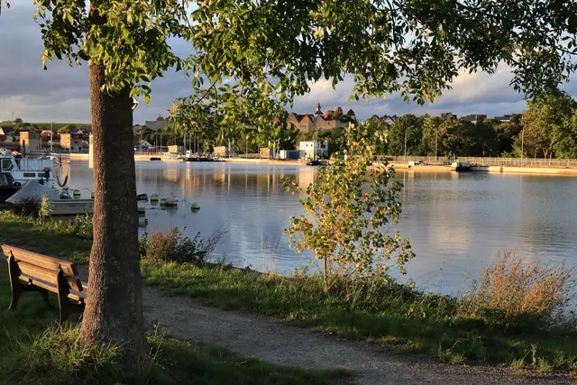 Bootshafen mit Schleuse Lauffen am Neckar | Foto: Frank-M. Zahn