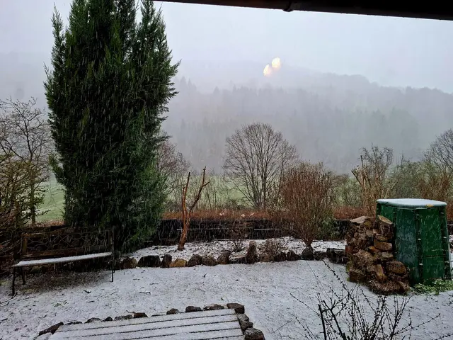 Gerade eben. Graupelgewitter- das braucht kein Mensch, bähhhh | Foto: Ralf Röser